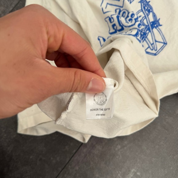 Honor The Gift Inner City 1988 Honor Women Graphic T-Shirt Cream Mens Small - Picture 6 of 6